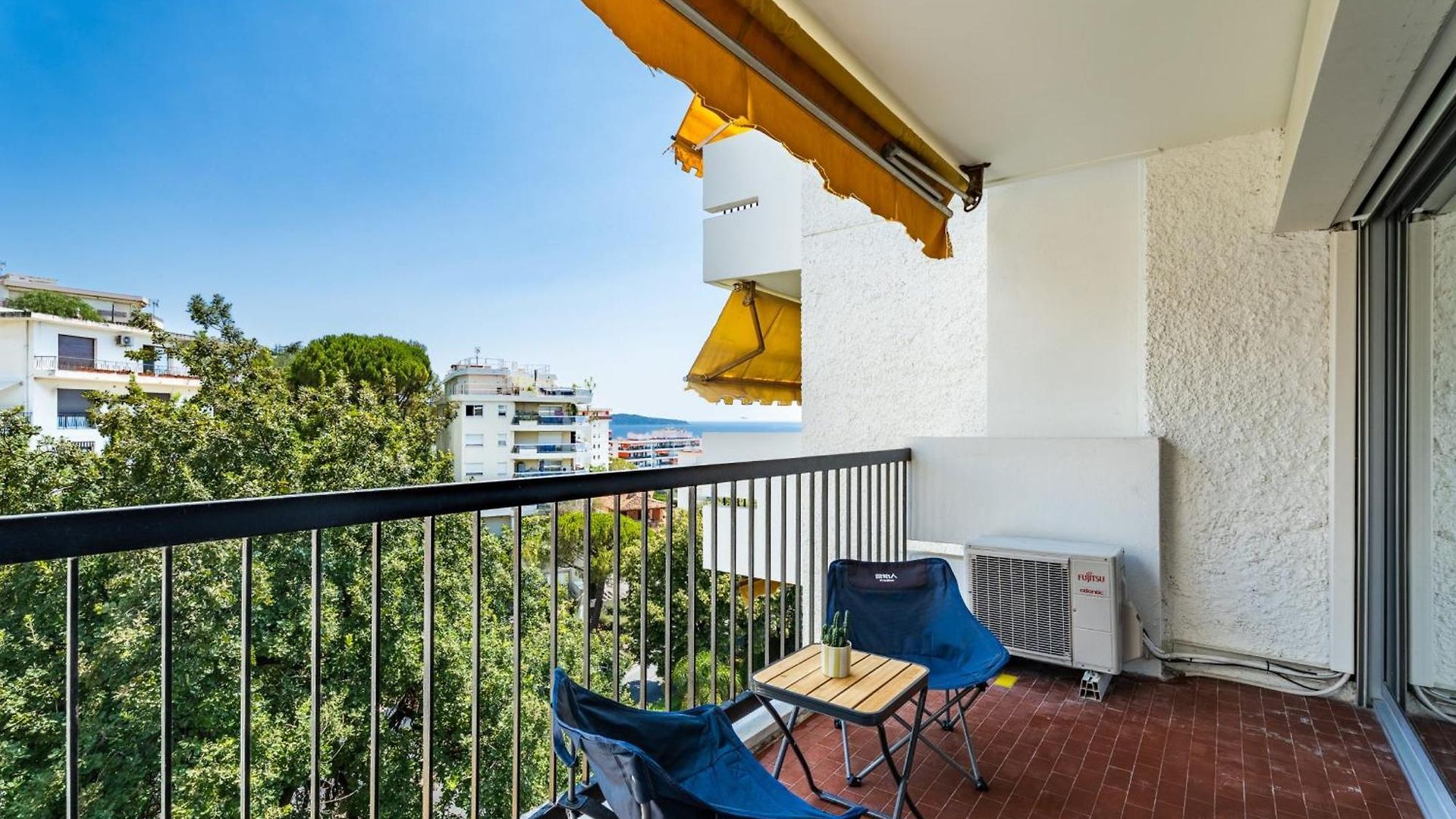 Lanterne Vue Azur - Welkeys Apartment