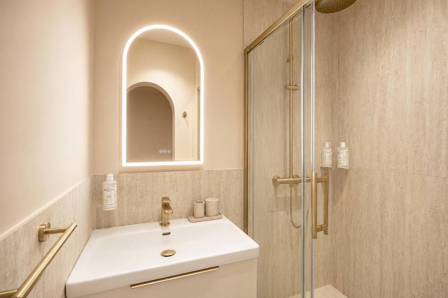 Old - Luxury New 5br - Sleeps 12 - Ac *