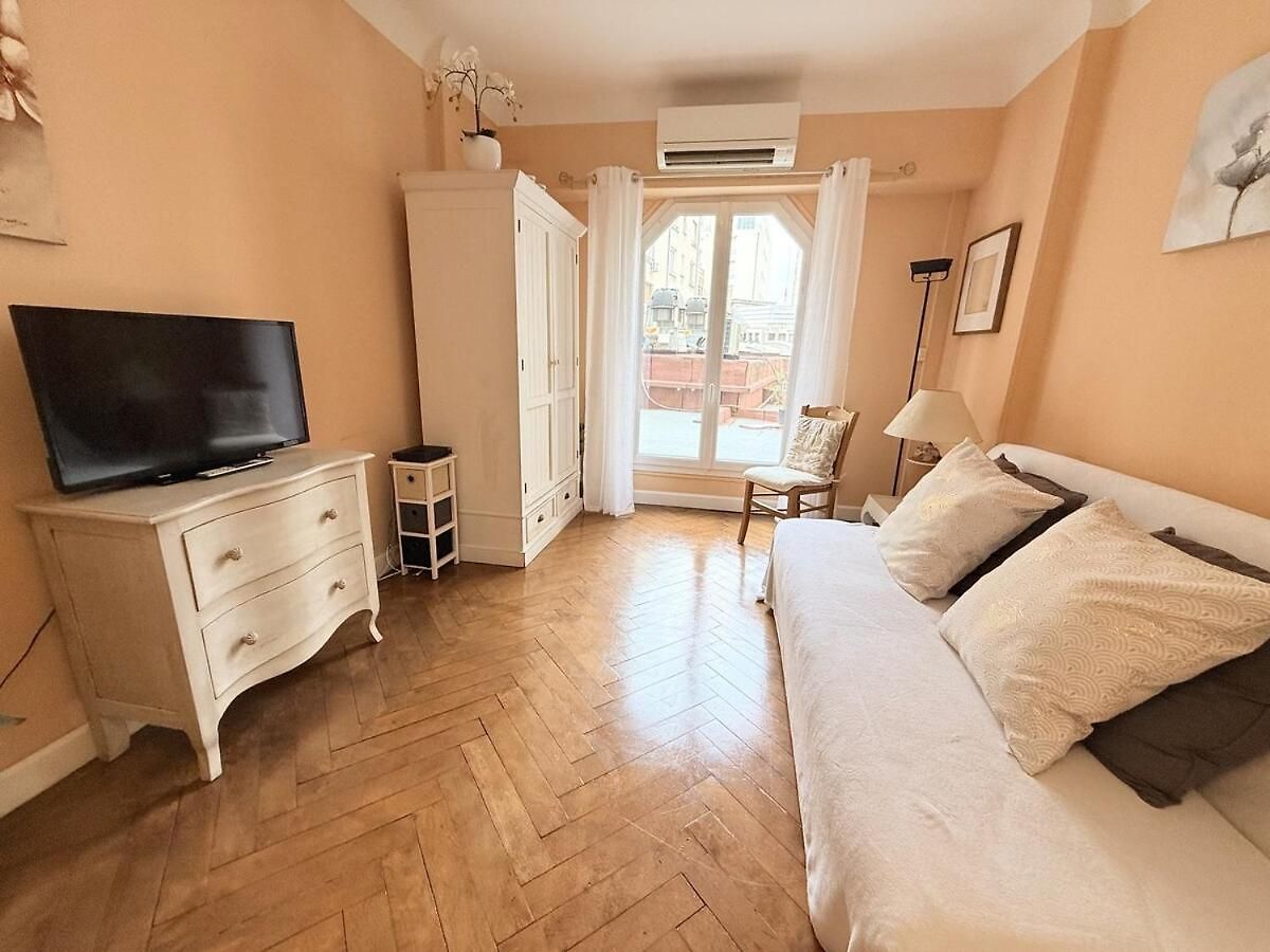Apartment A 2 Minutes De La Mer, Clim Nice