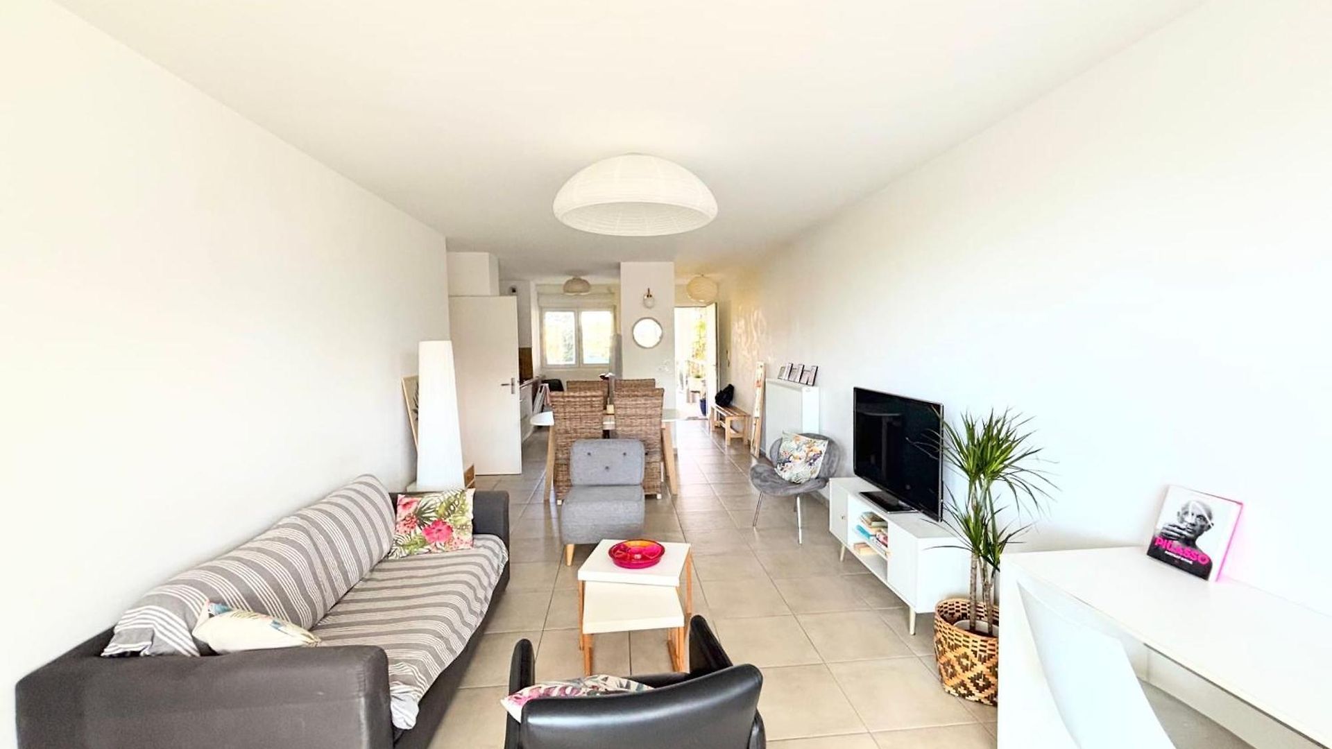 Beautiful Flat With Terrace & Parking Marseille