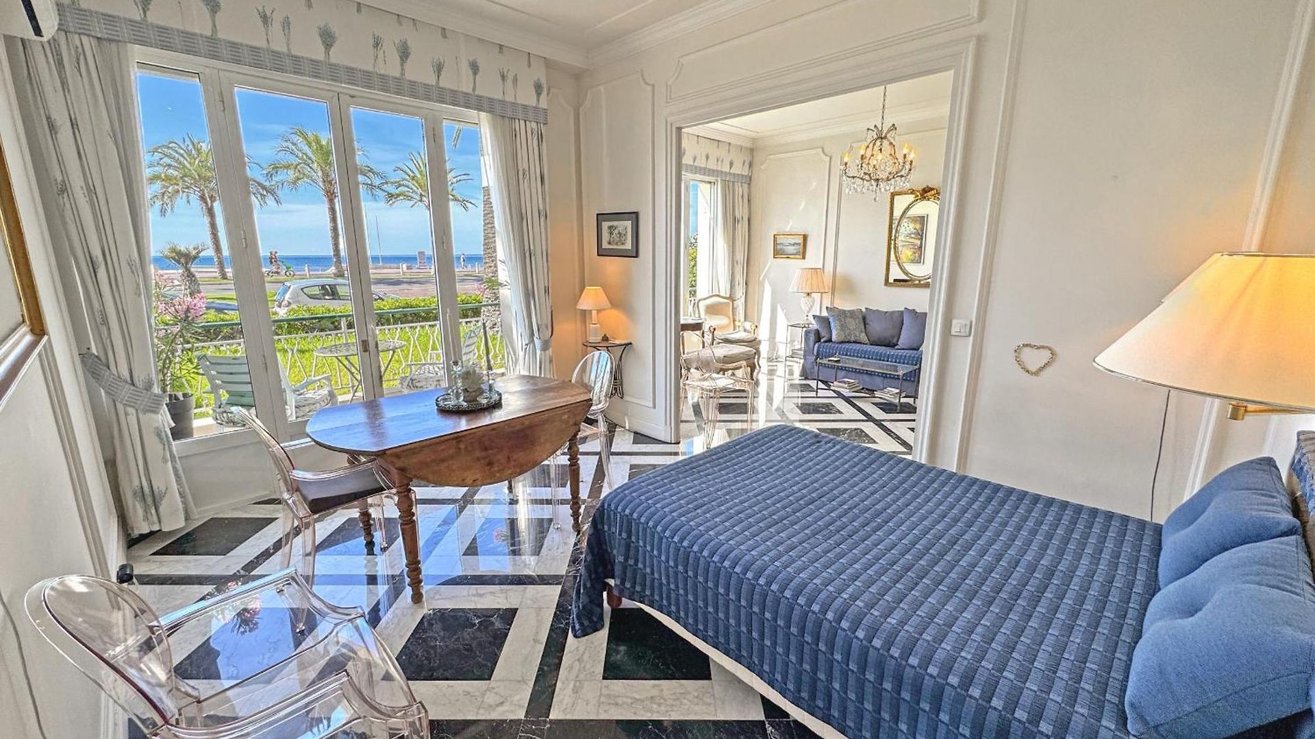 Rare Seafront Garden On Promenade Apartment Nice