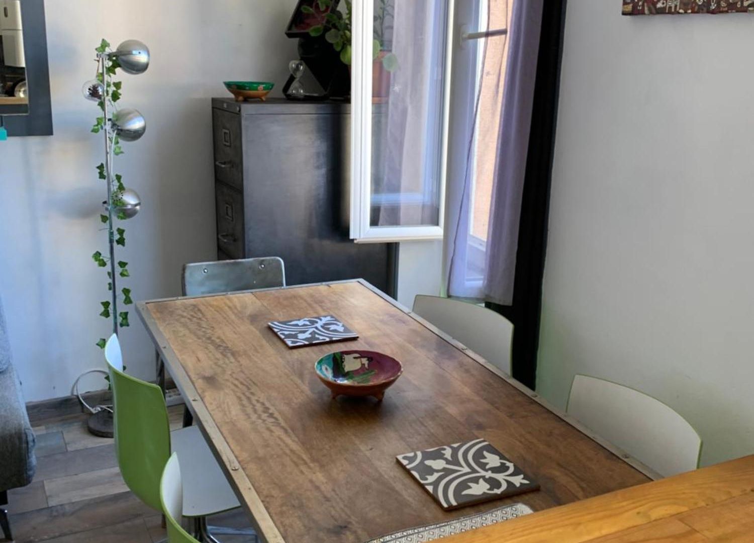 Apartment 2p Renove Dans Bel Immeuble Nicois De Caractere Nice