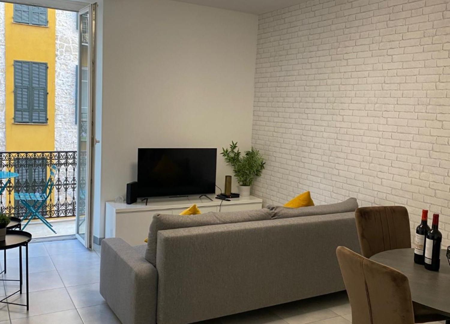 Apartment Location