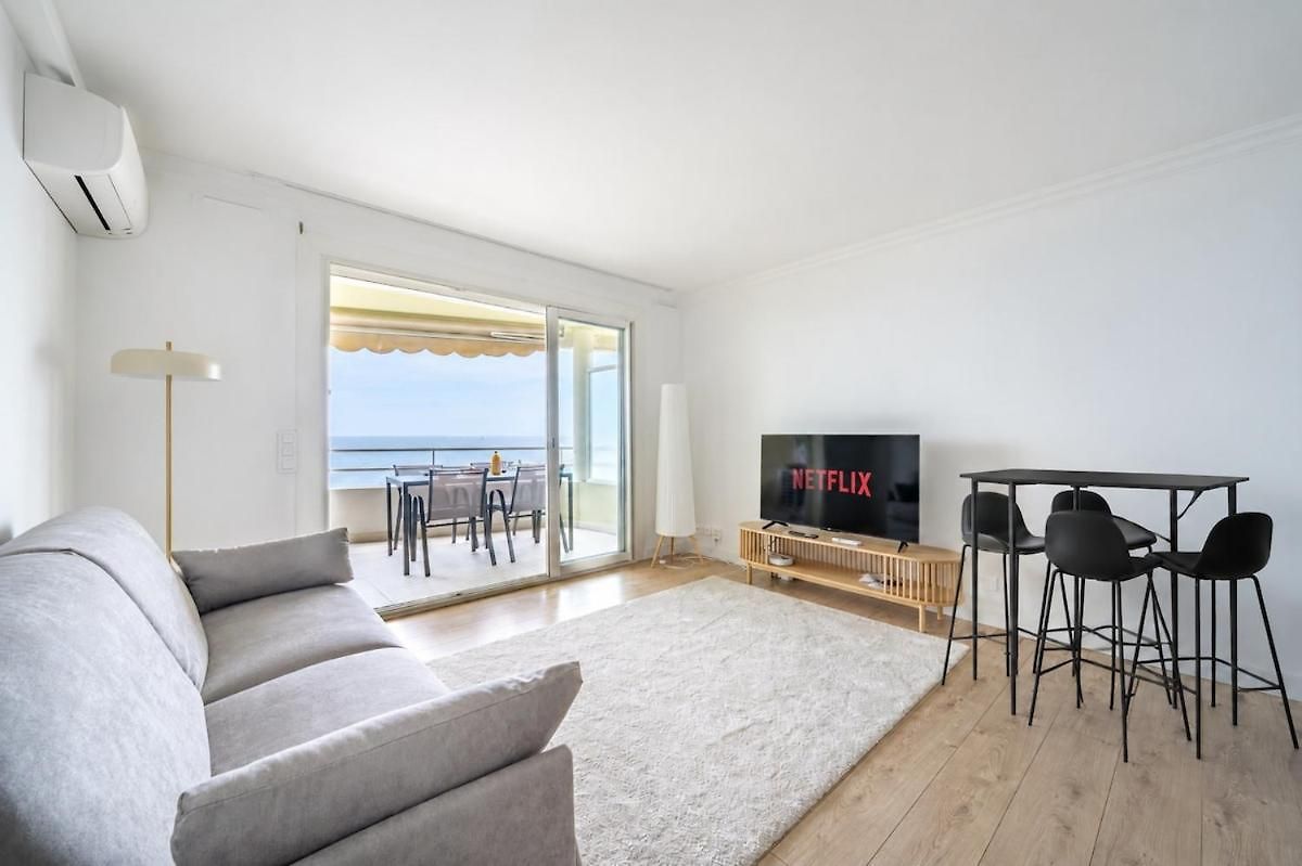 Exceptional 2 Bedroom With Ac Wifi, Sea Vies And Parking In Apartment