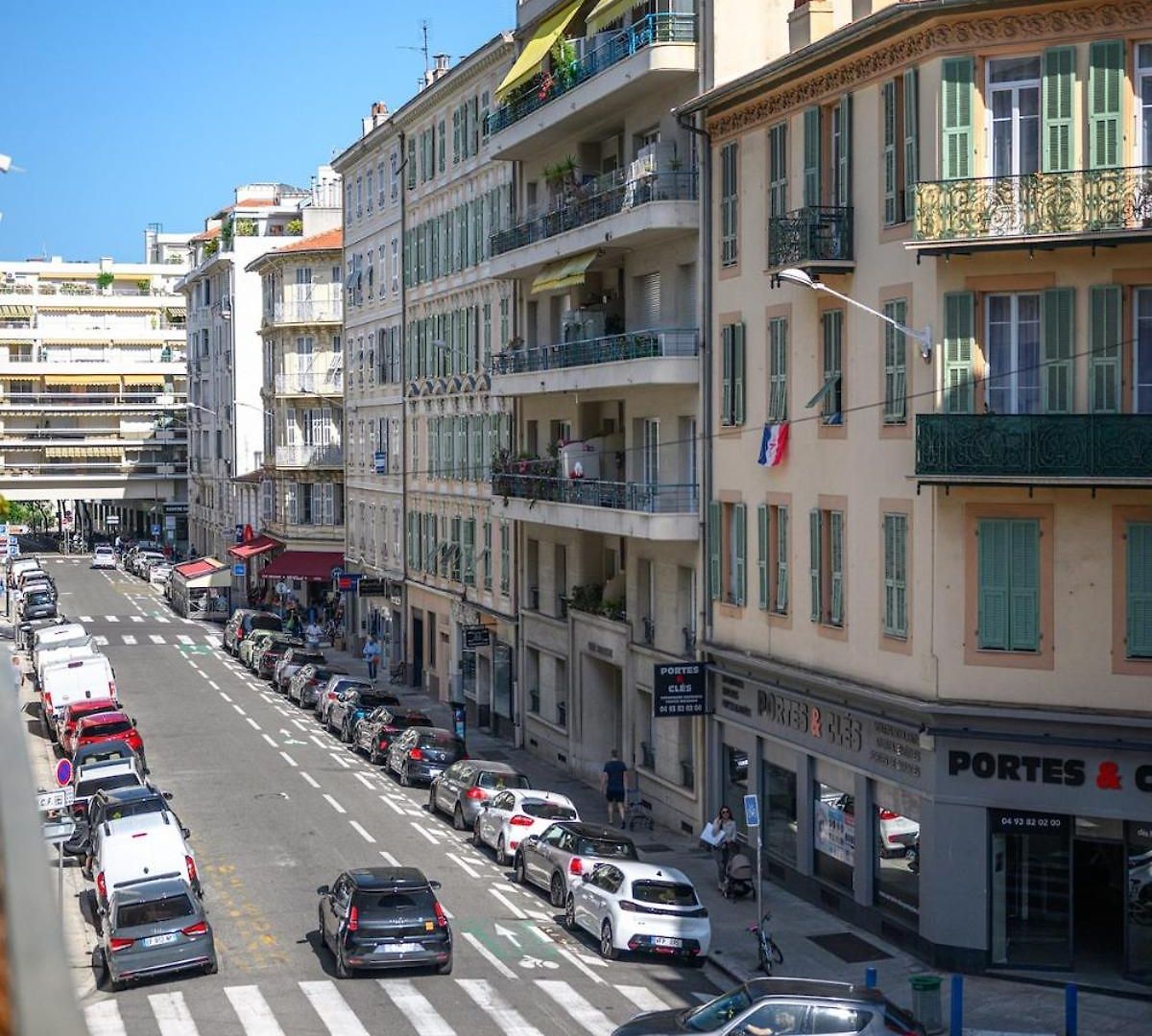 110 M2 Family, 3 Bedrooms Ac And Terrace 8 Min Away Apartment Nice