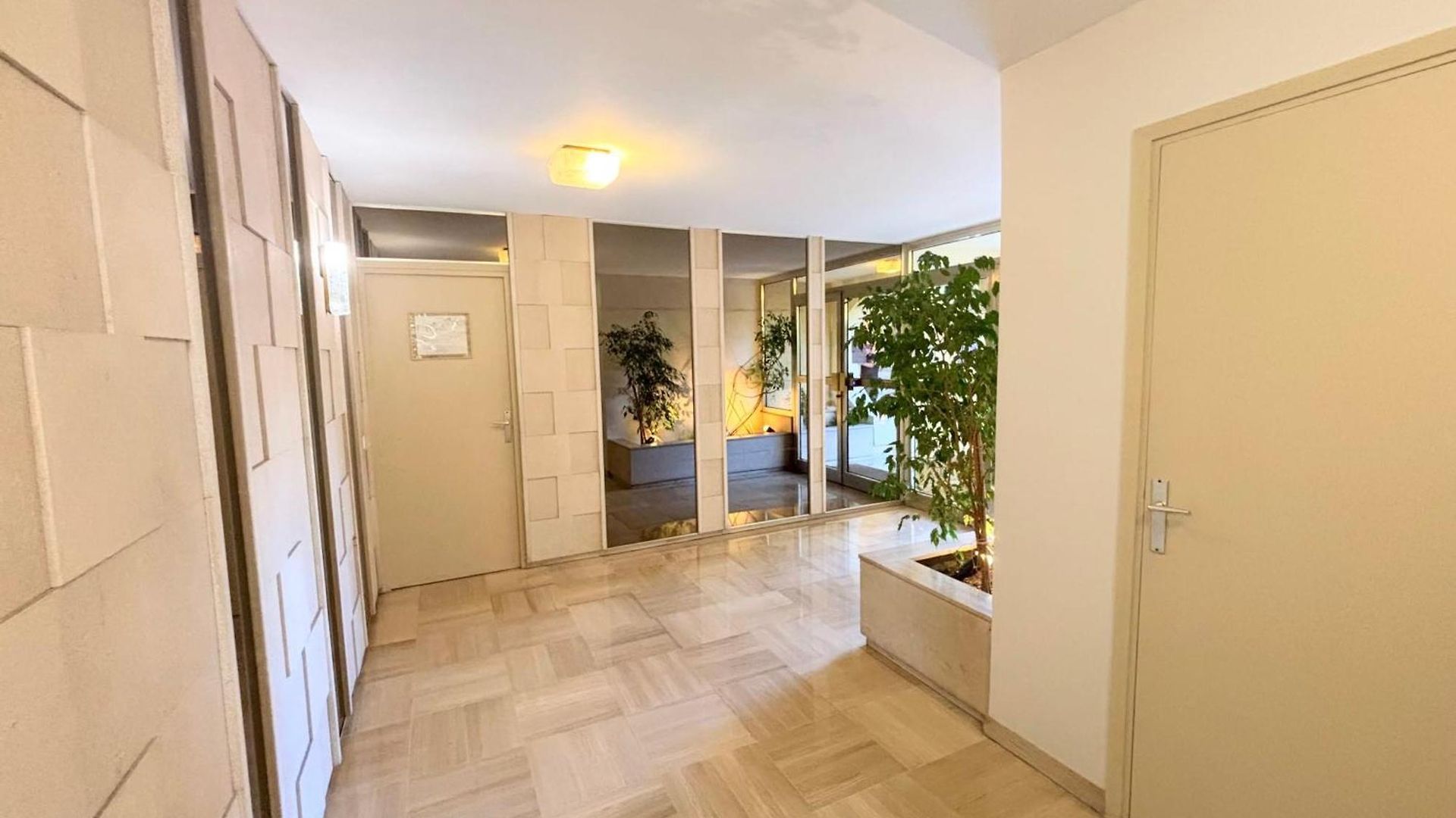 With Balcony And Pool Near The Sea Apartment