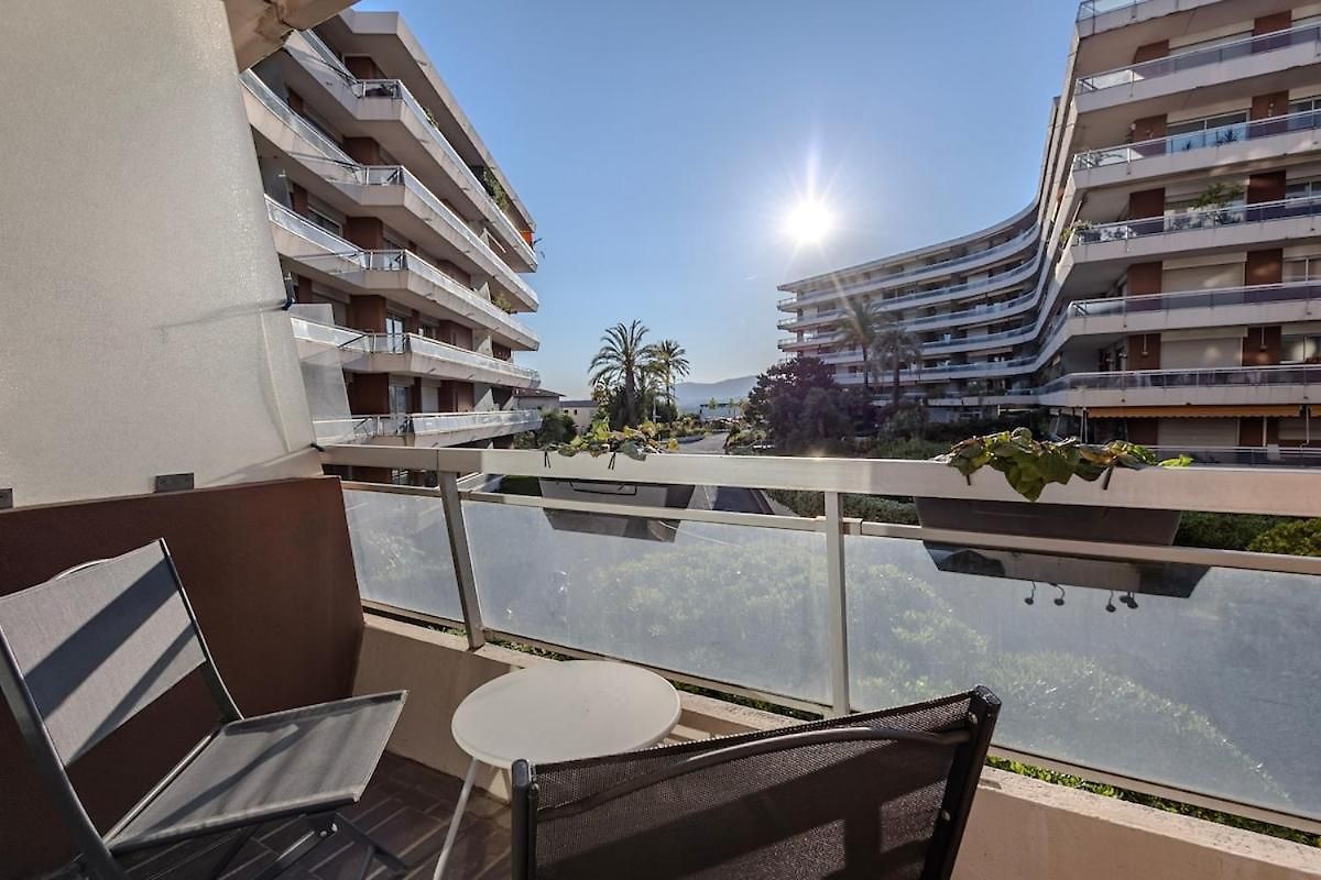 Apartment Stunning Sea View 2 Bedroom In Nice