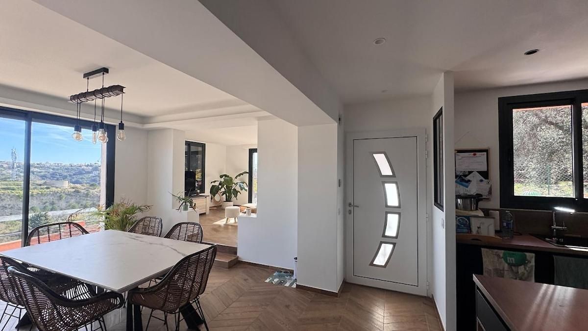 Apartment Nice, Collines, Chateau De Cremat, Villa, Jacuzzi Nice