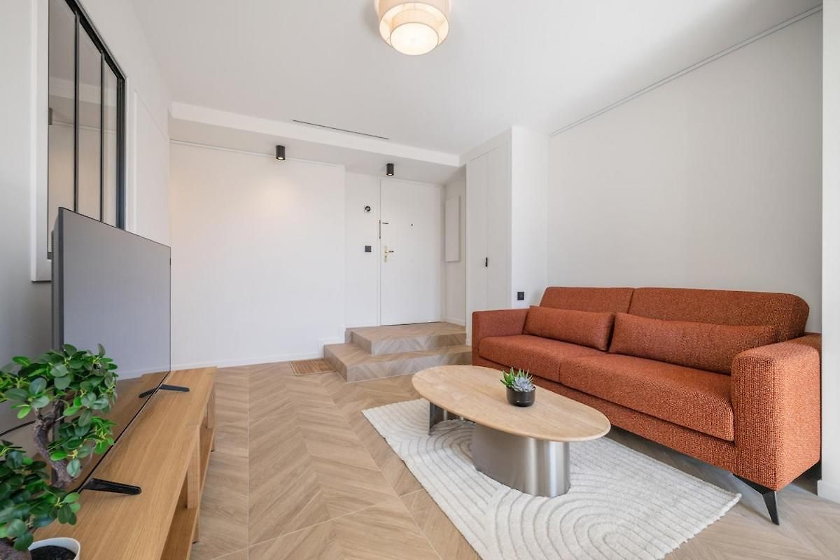 2-bedroom - Sleeps 4 - Place Massena Apartment Nice