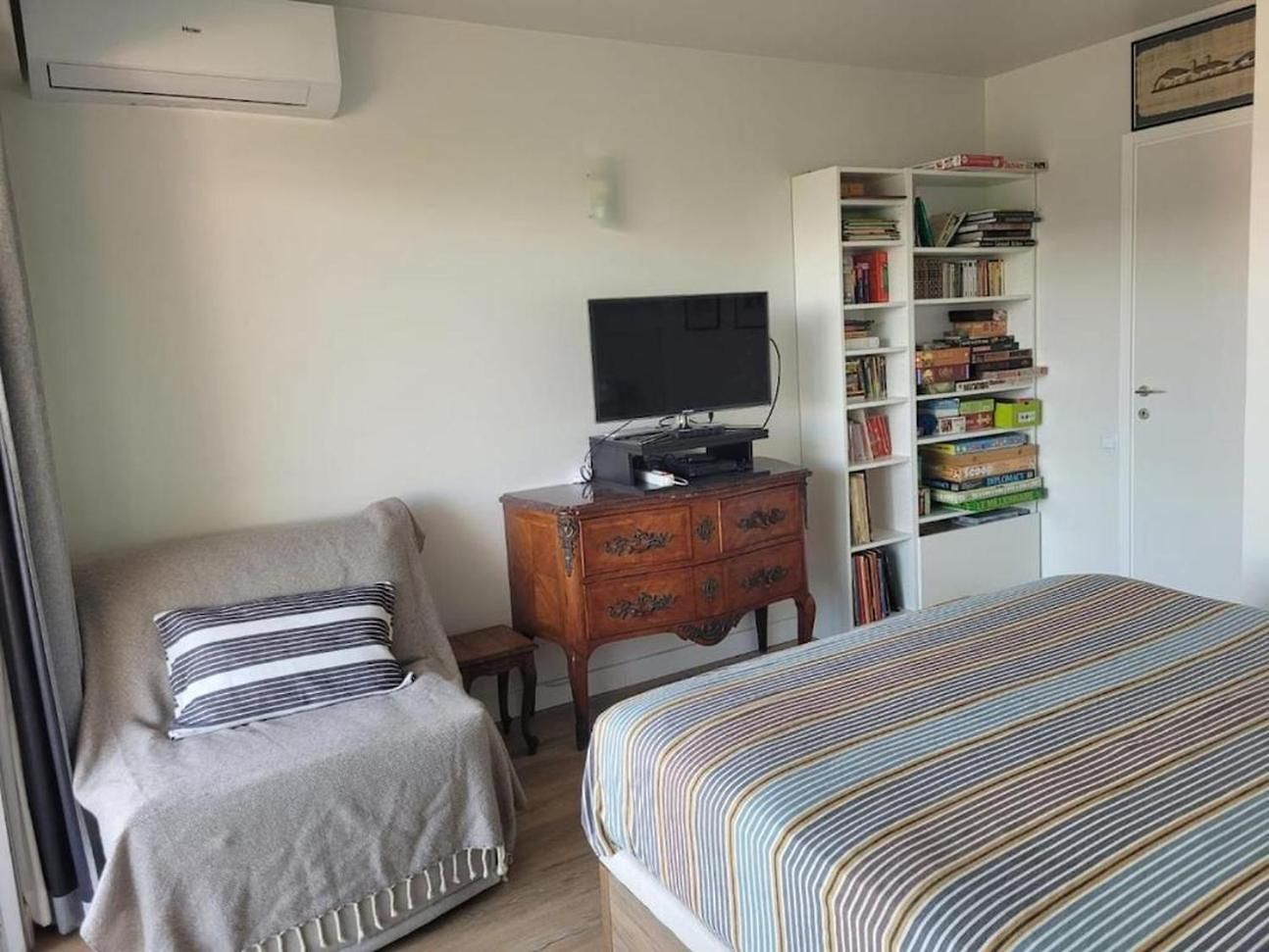 Large Terrace, Sea View, Pool, Floor, 1bedroom, Air-conditioned, Parking Apartment *