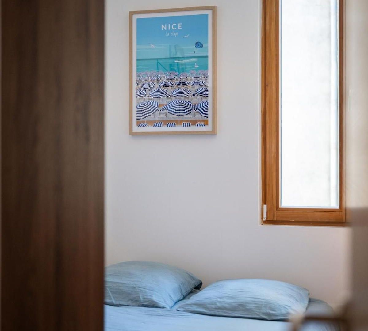 Apartment Charming 2 Rooms, Sleeps 4 Center