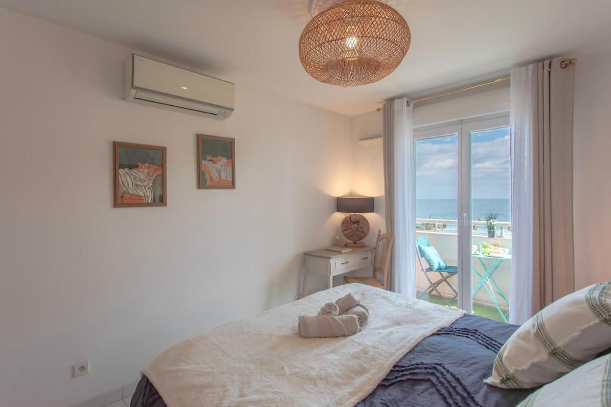Modern 2-bedroom Sea View, Air Conditioning, Balcony Nice