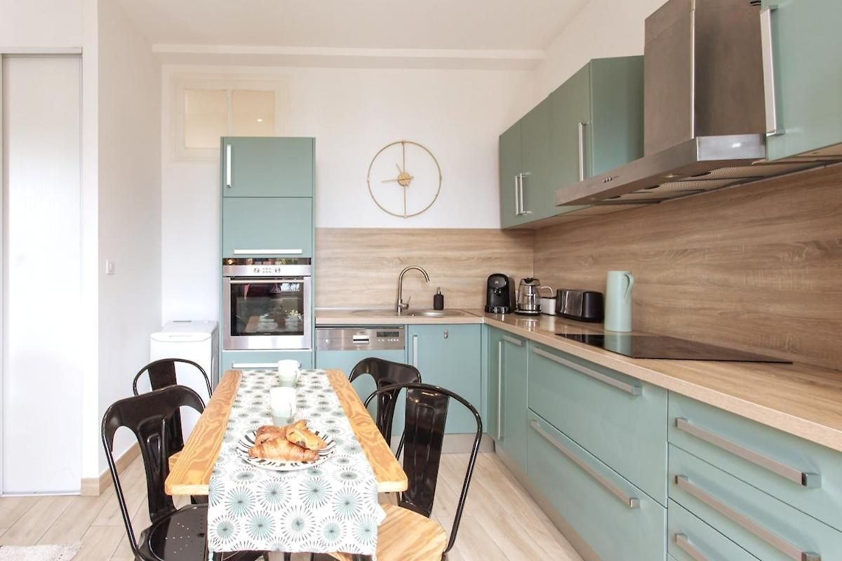 Promenade Sea View 2 Bedrooms, Ac, Wifi * Nice