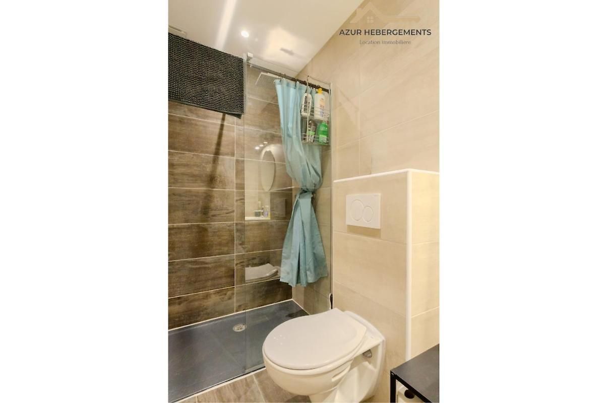 A 2 Min De La Promenade Des Apartment Nice