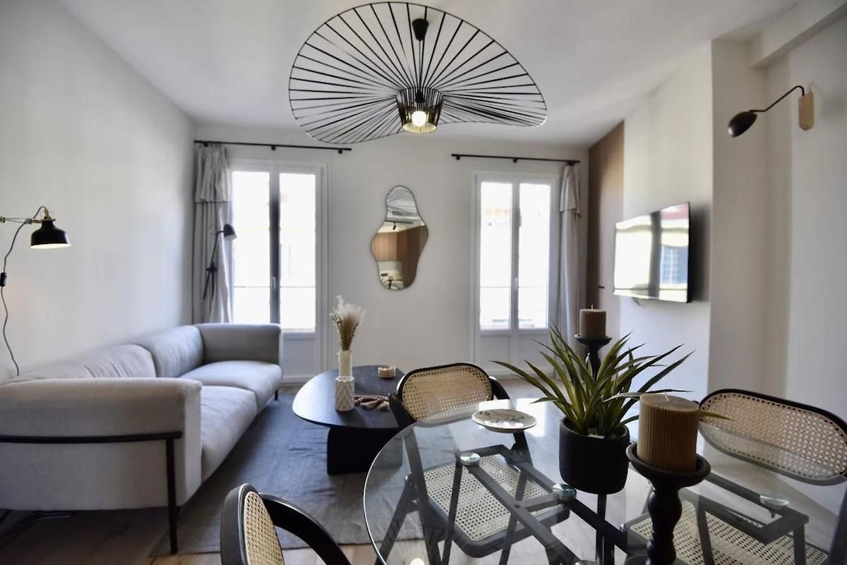 Signature Rue De France