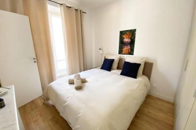 Apartment Spacieux Et - Vieux 5 Mn' A Pied Nice