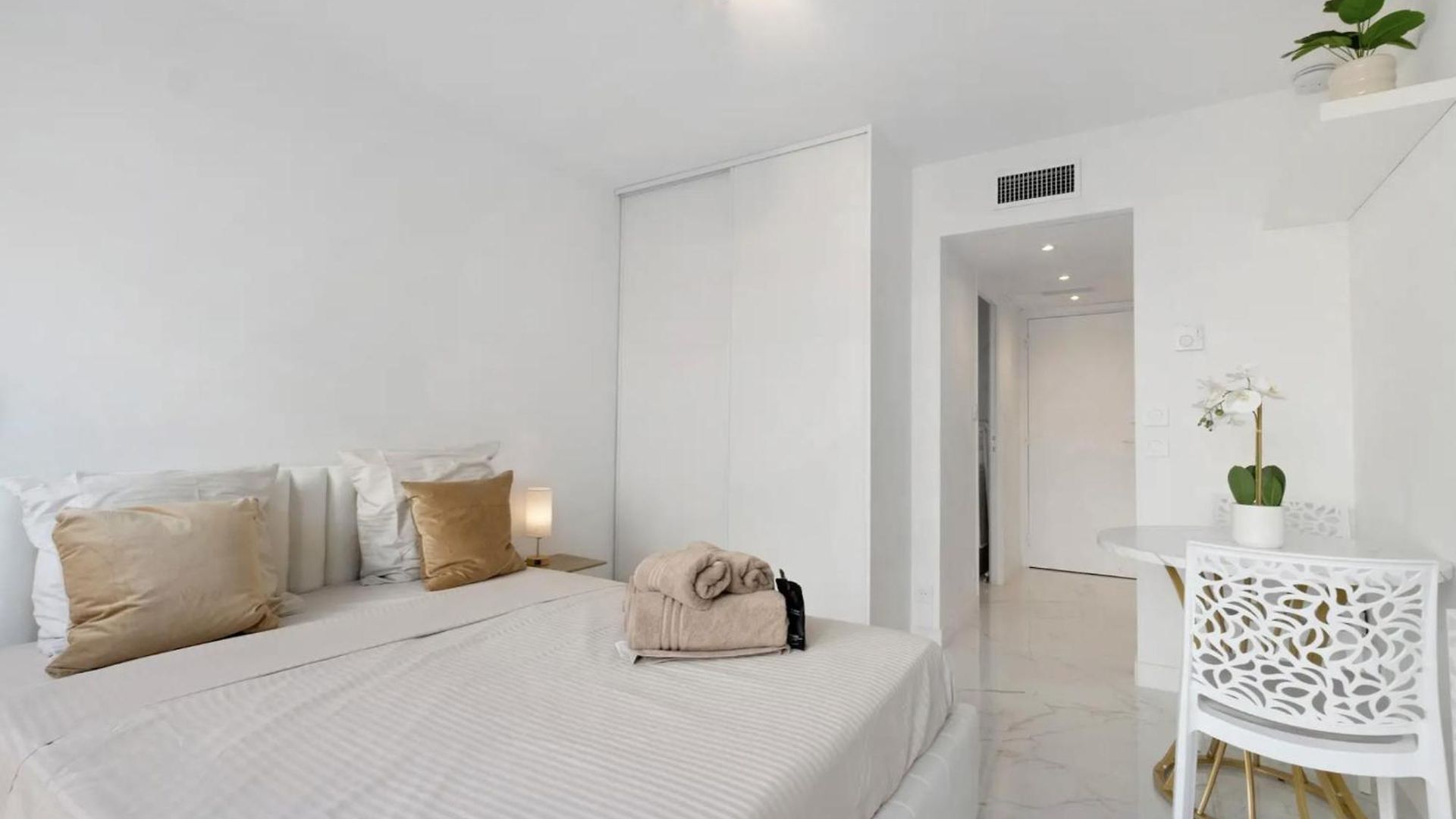 Apartment Cosy Climatise Dans Le Carre D Or