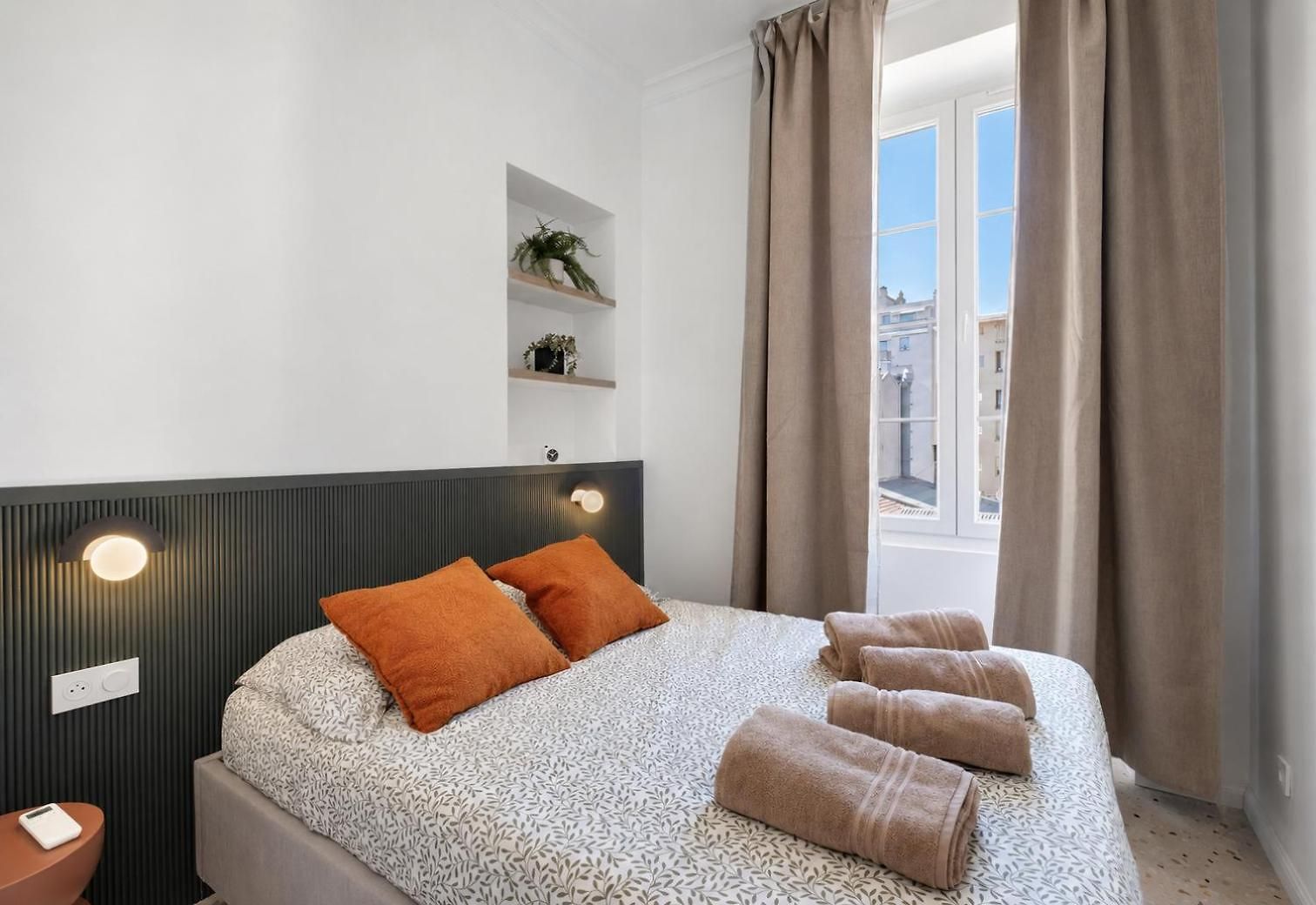 Carre D Or 2 Pieces Climatise Proche * Nice