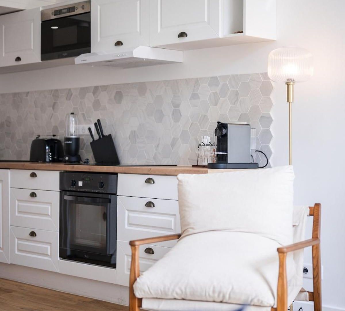 Sephora Jean Medecin 2-bedroom Apartment