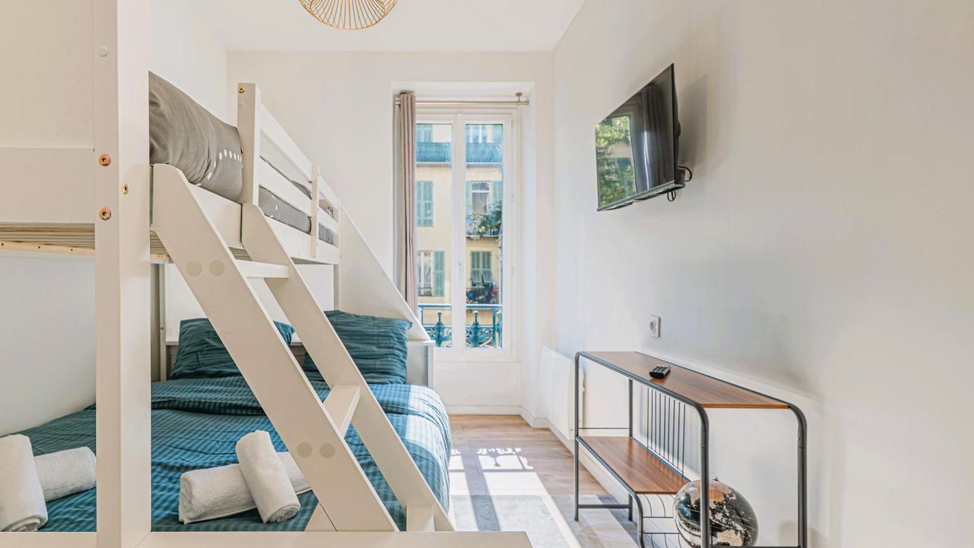 5 People, 4 Beds - Heart Of Gambetta - Renovated - Air Conditionning Apartment Nice