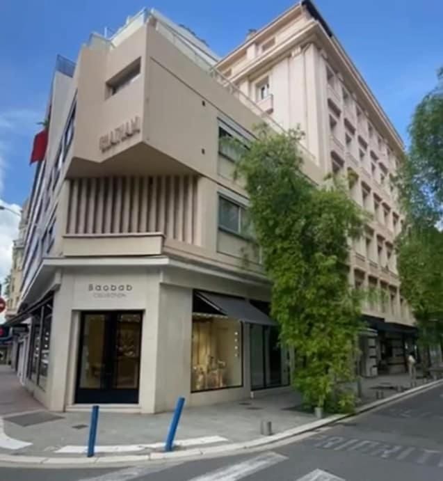 Apartment A Modern Recently Renovated, 7 Min To *