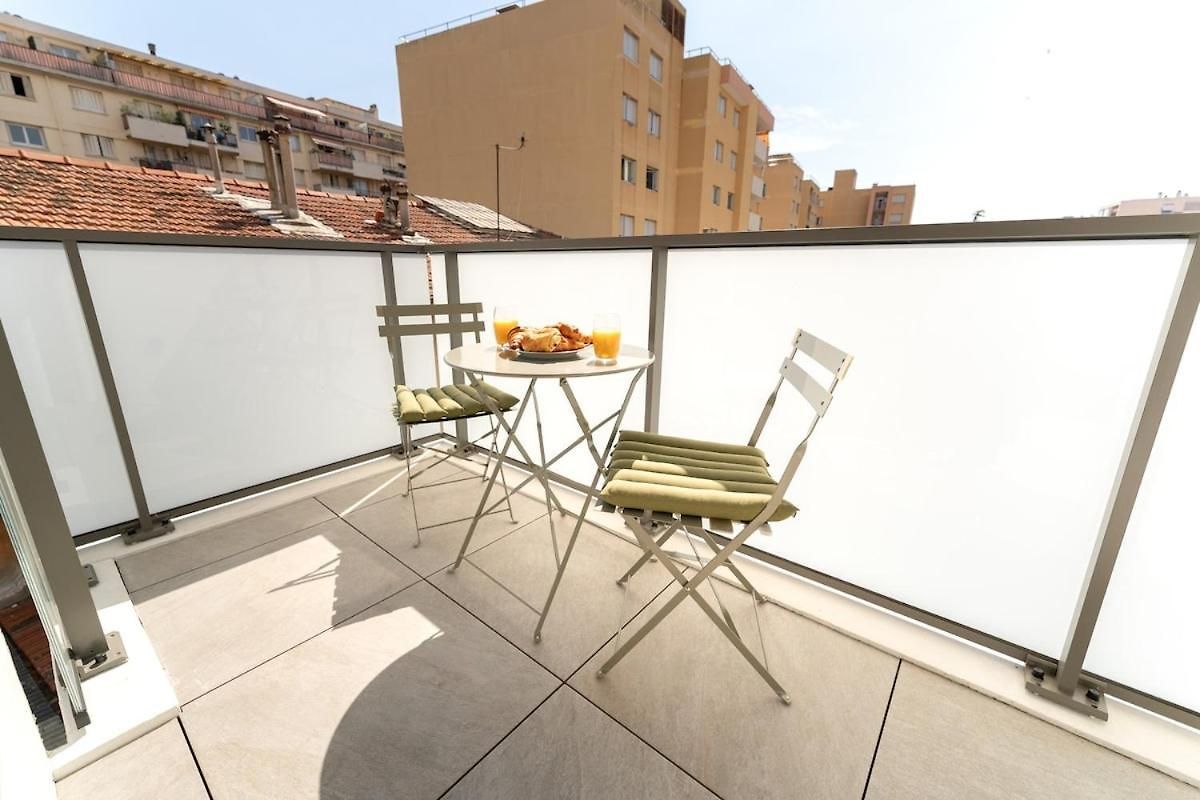 Apartment Bright With Terrace And Wi-fi Nice