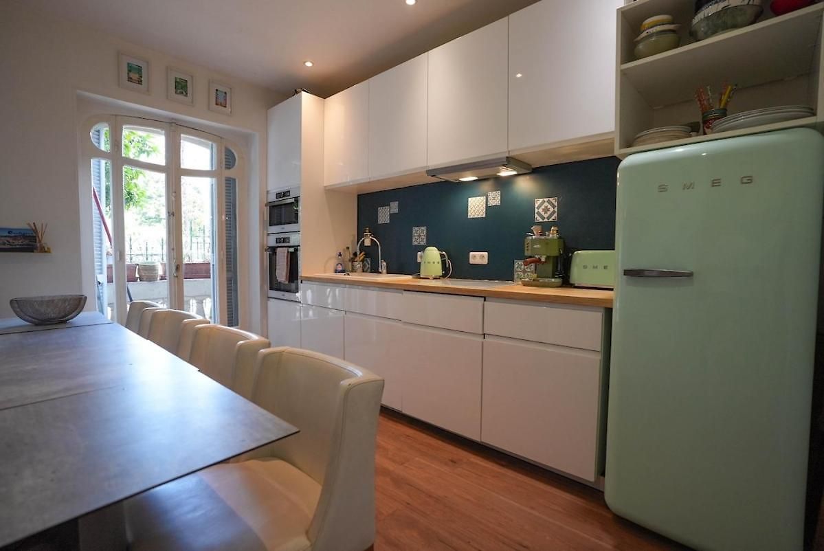 Superb 3 Bedroom - Center