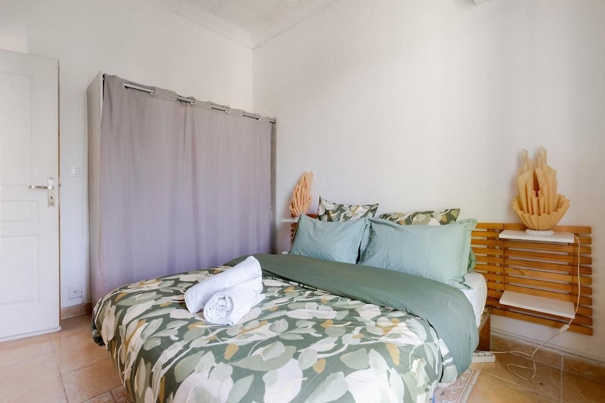 Apartment Charming House With Sea View In Nice