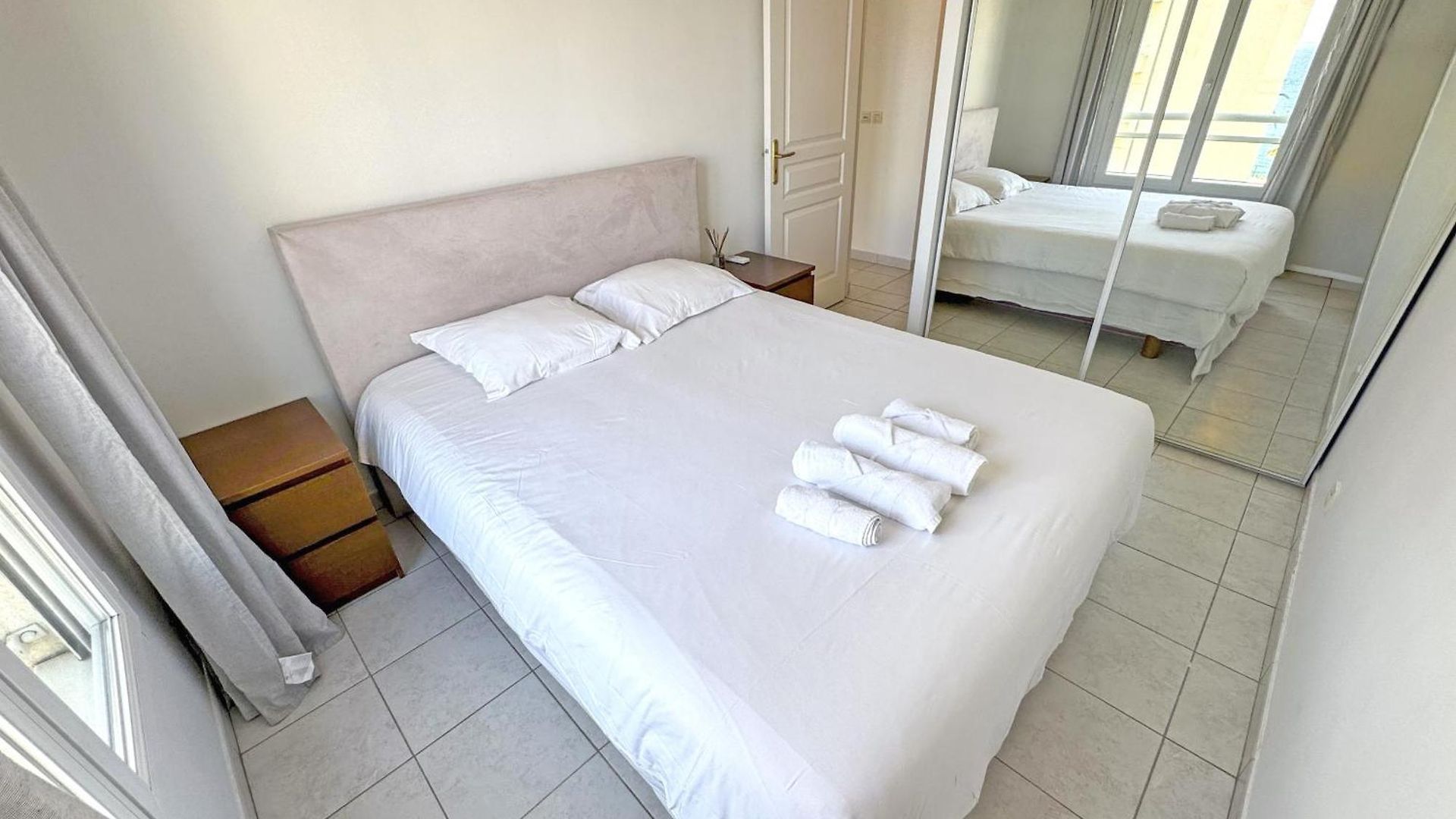 Apartment Melrose Sea View Retreat Close To Nice