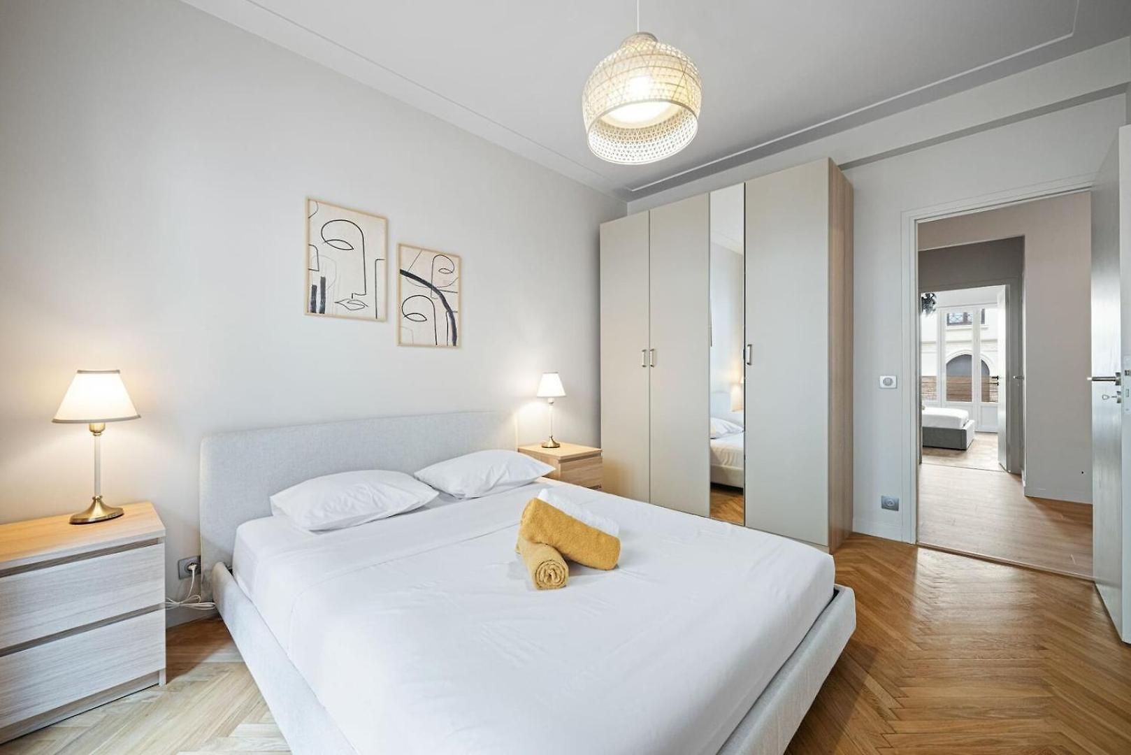 Charming & Comfortable - Heart Of Apartment *