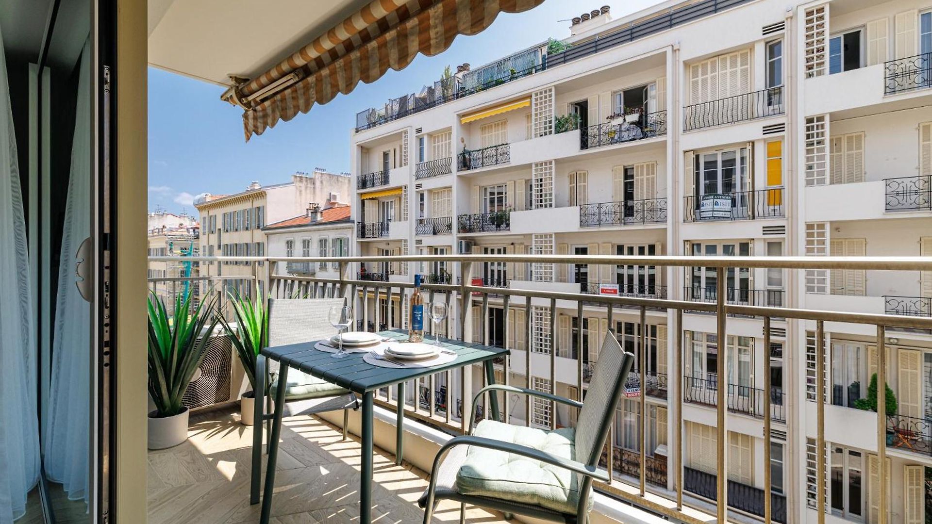Apartment La Vie Riviera