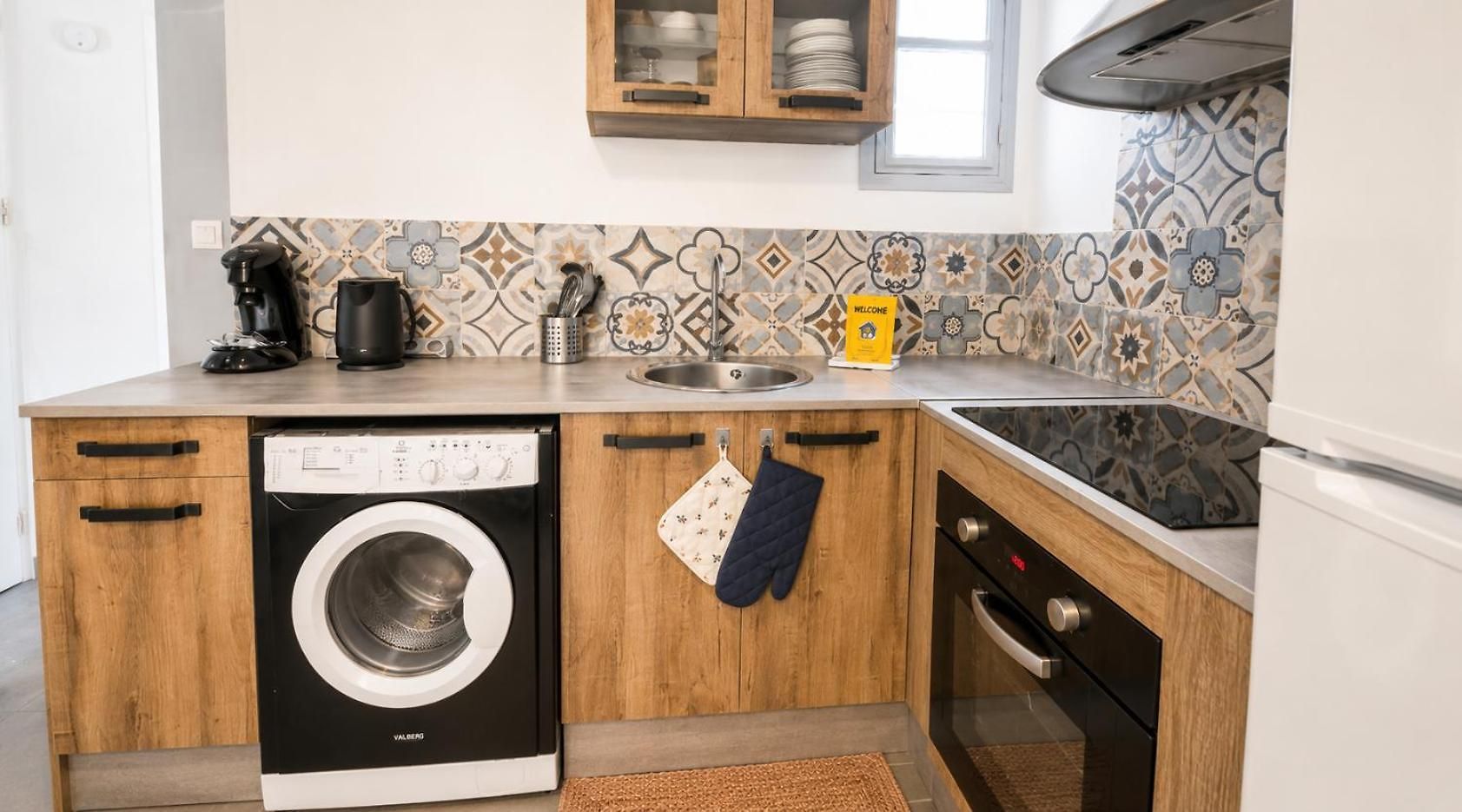 Apartment Cyrille Besset Intemporel Nicois Confort Climatisation Et Calme Nice