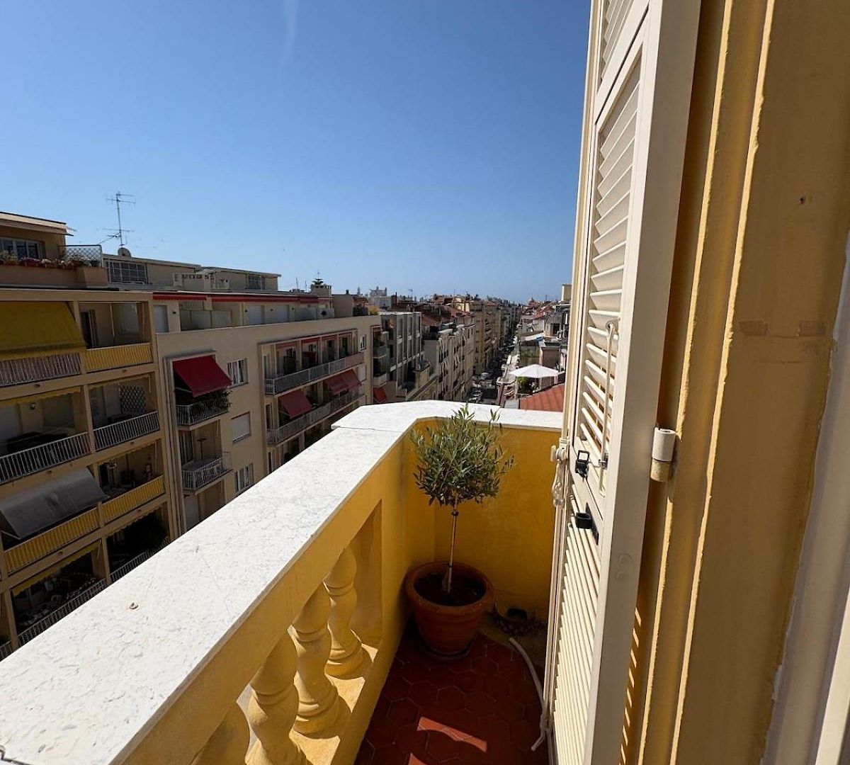 Apartment Great In *