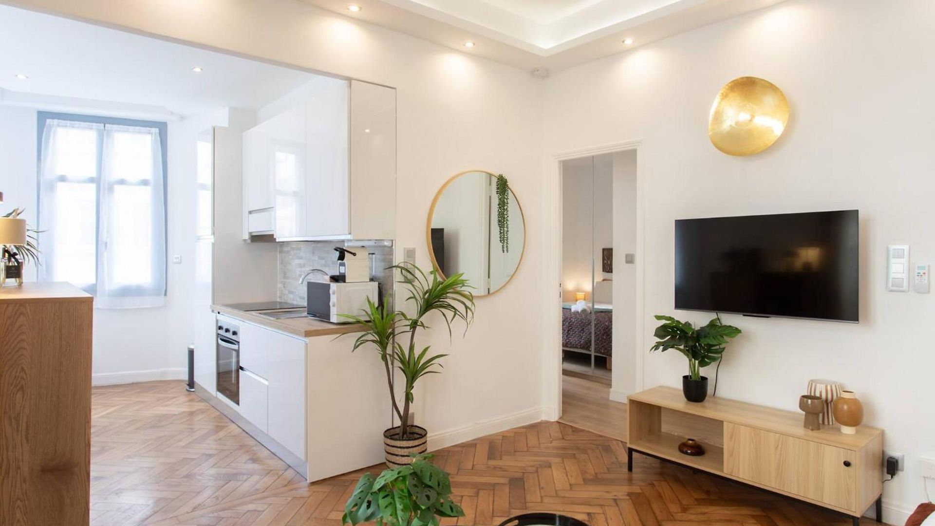 L23 Staywizus - 1 Bdr Shakespeare 2 Balconies - Clim & Wifi Apartment