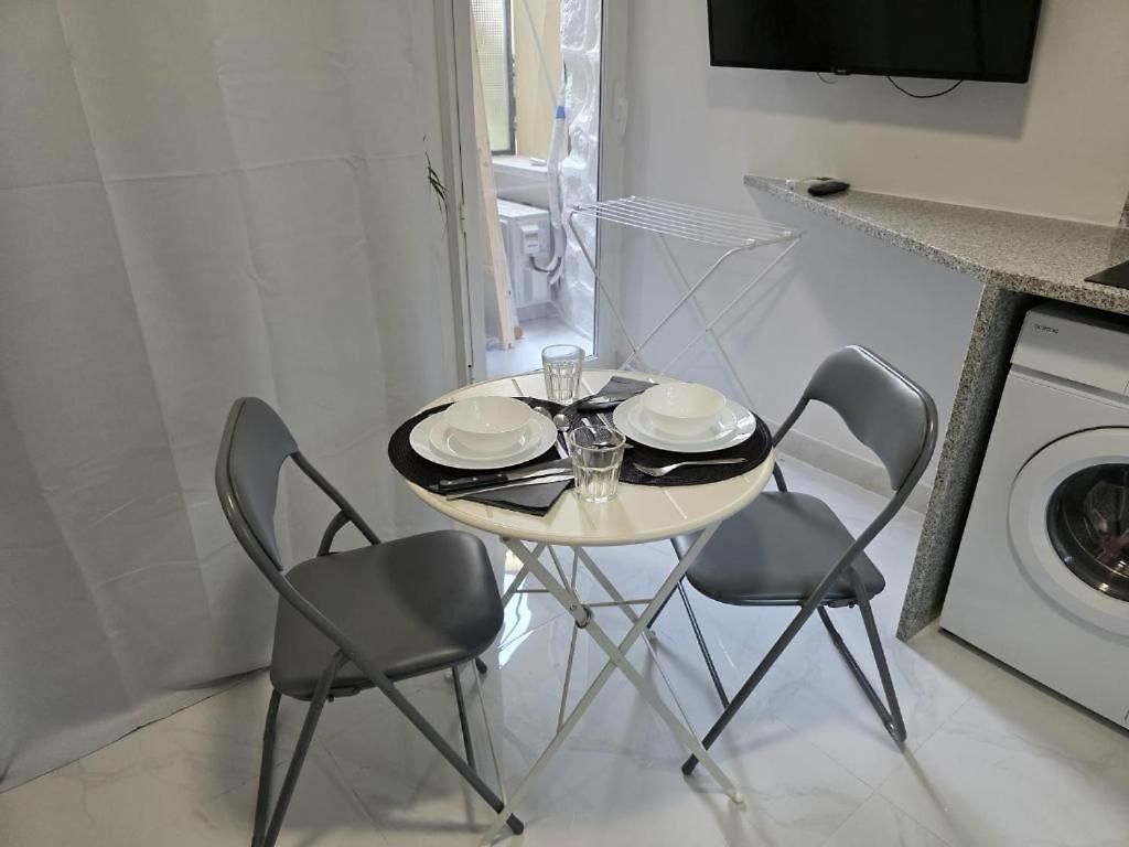 Elegant Riviera In Apartment *