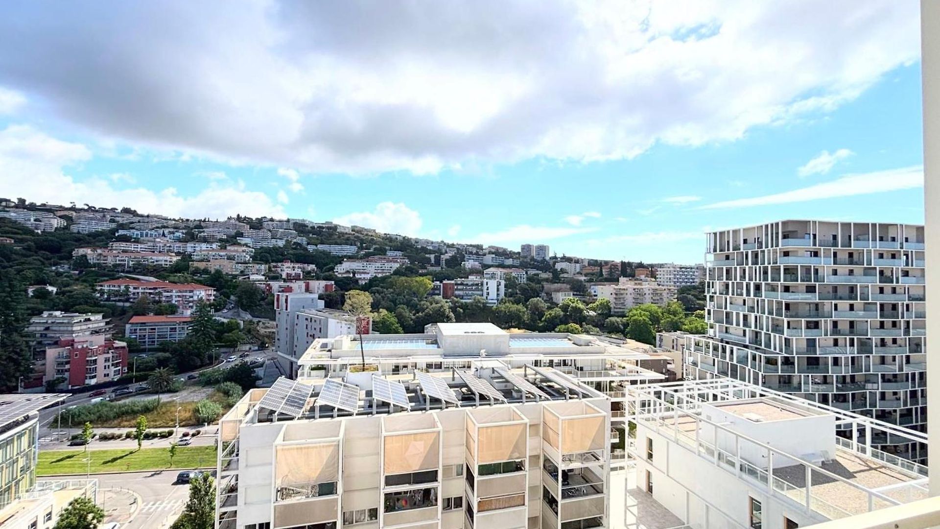 Beautiful Flat With Terrace & Parking Marseille *