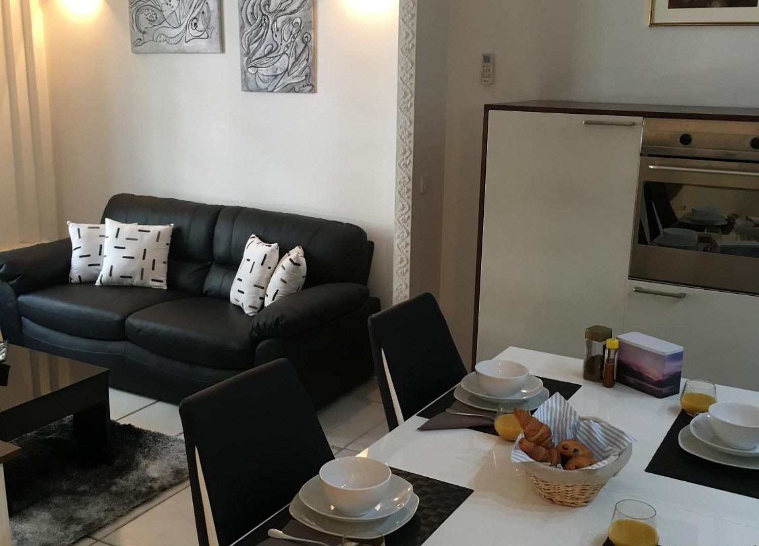 50 M De La Et 60 M Carre Au Centre Apartment