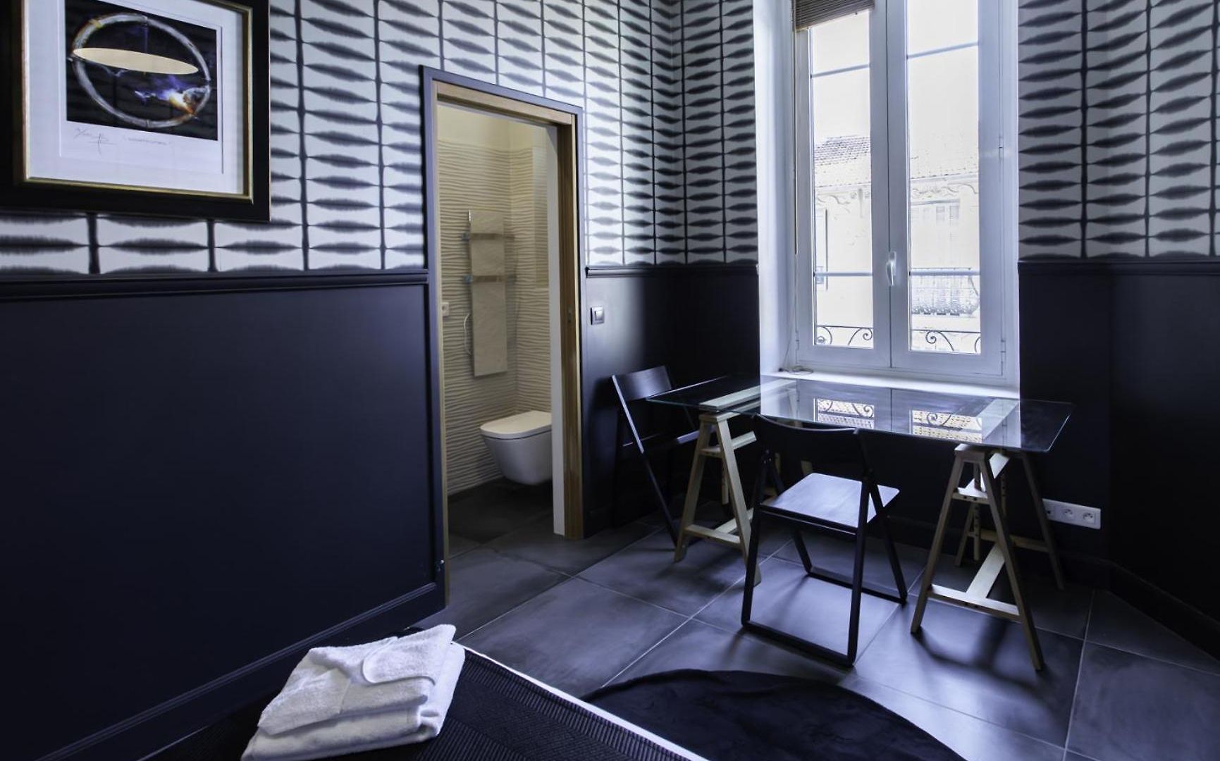 S16 Staywizus- Tiranty, 3 Chbrs, Jean Medecin, Balcon &clim Apartment *