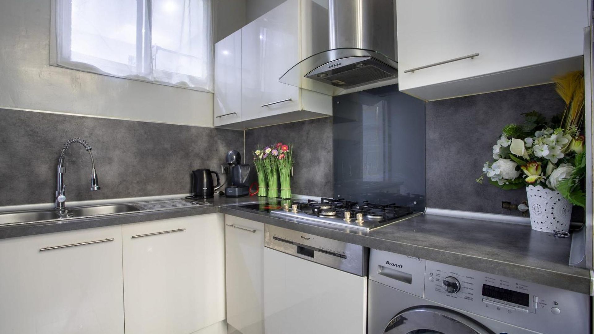 Apartment Air-conditioned In The Republique District Nice