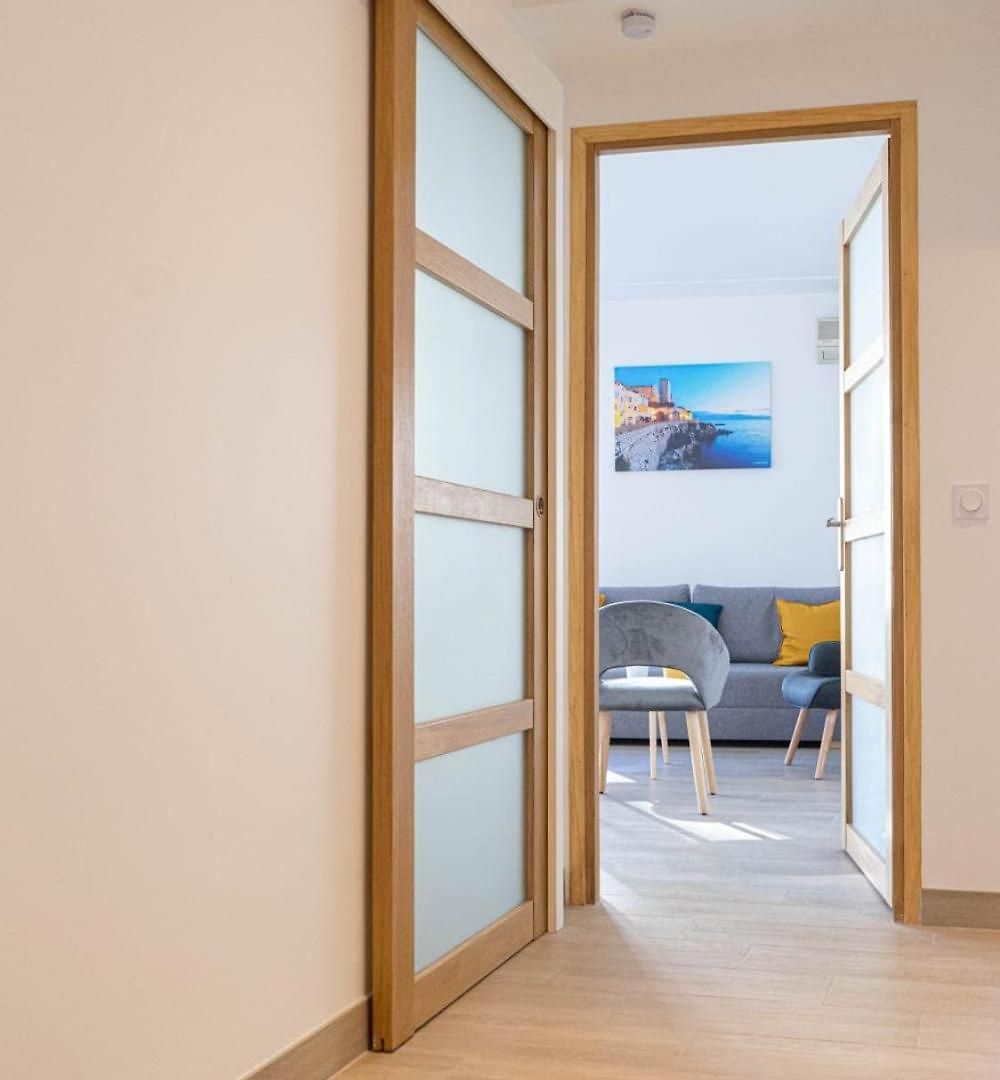 3 With Balcony And Parking 3 Min From The Sea Apartment *