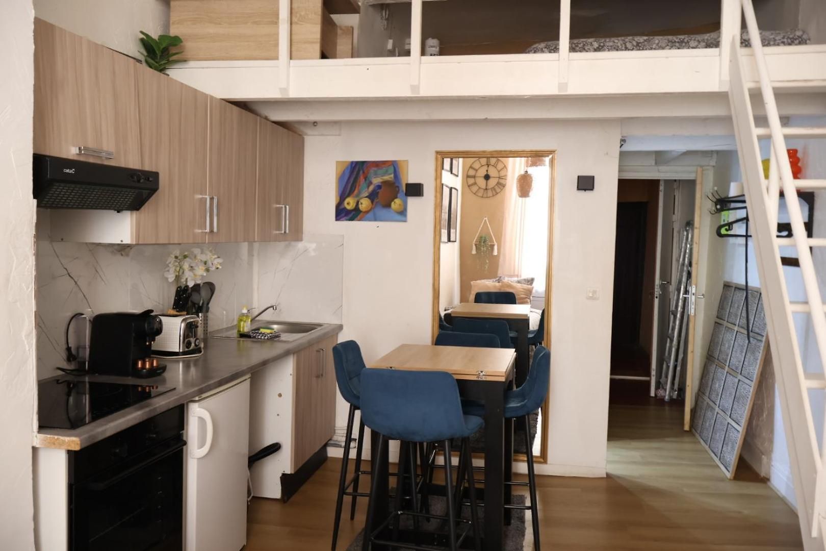Comfy In Old Town With Mezzanine - Place Garibaldi, Apartment *