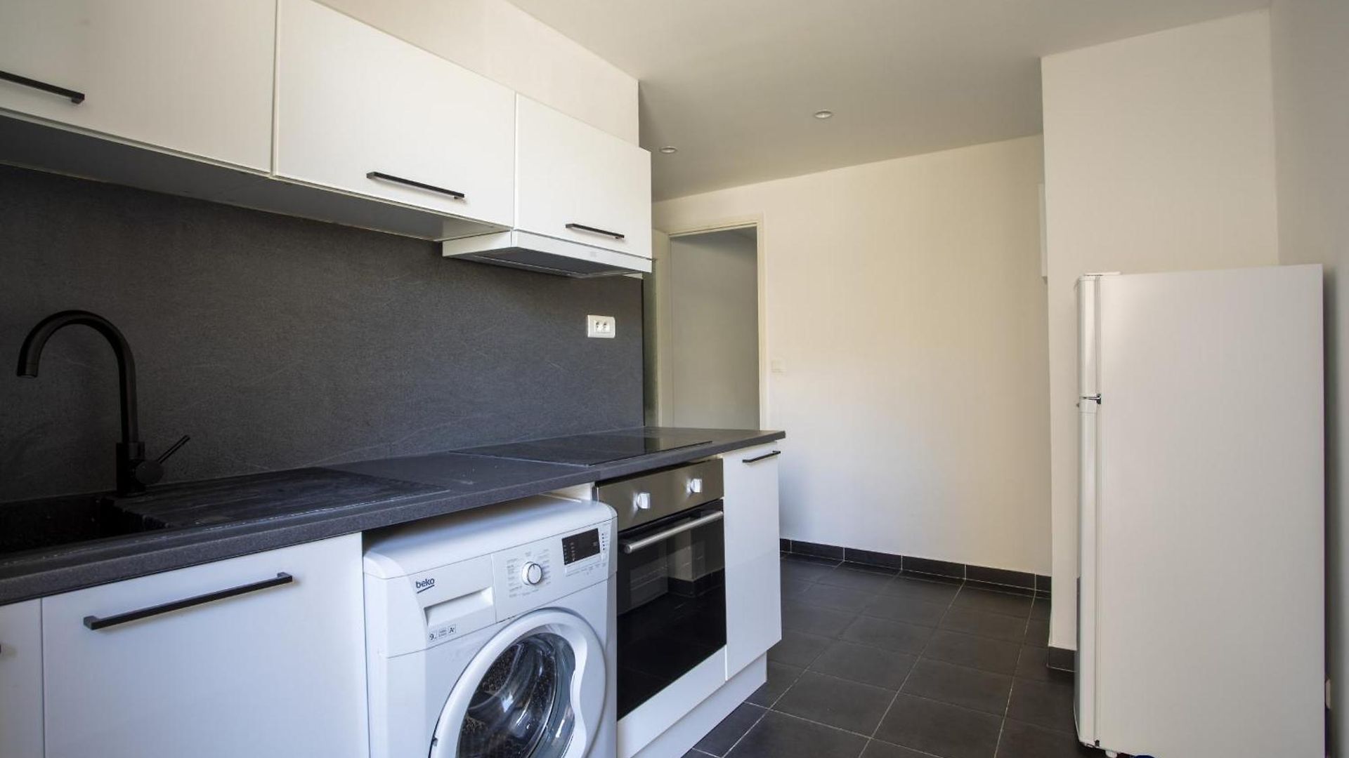 Near Airport Apartment
