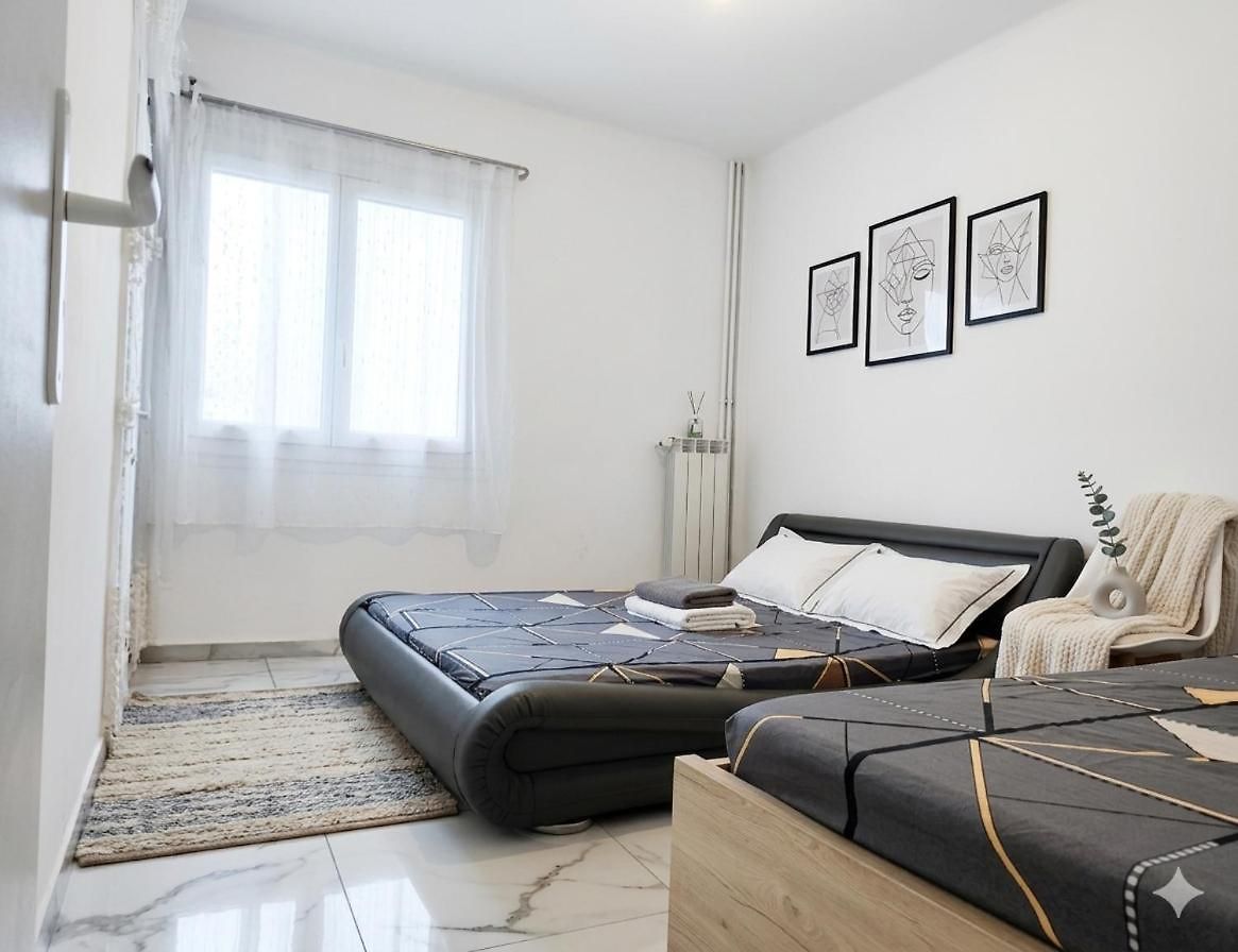 Apartment Riviera Escape Balcony Tram Airport