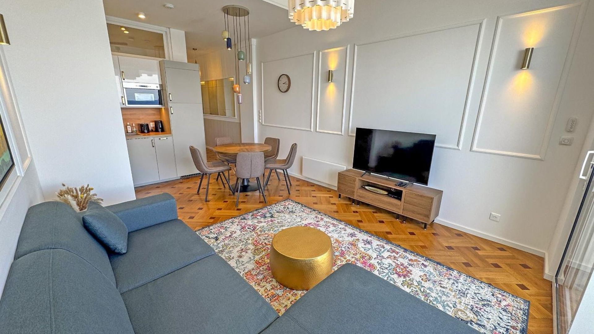 Apartment Seaside Escape With Terrace - *
