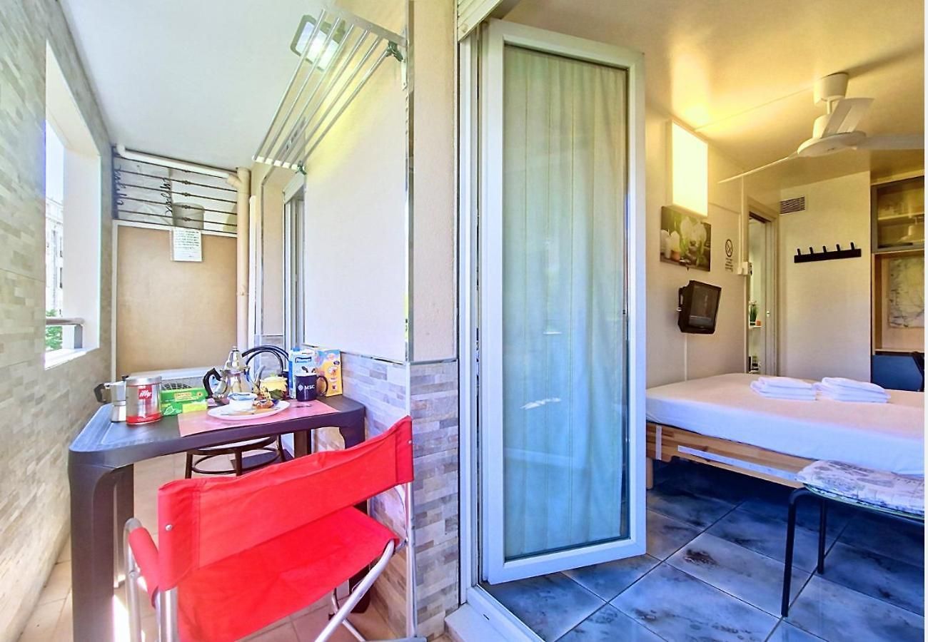Nestor&jeeves - Bella Gambetta - Balcony - Close Sea Apartment Nice