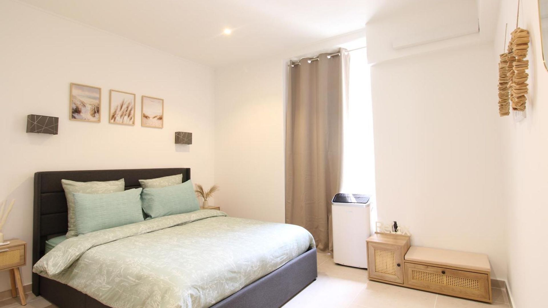 Calm Elegant In The Heart Of Apartment *