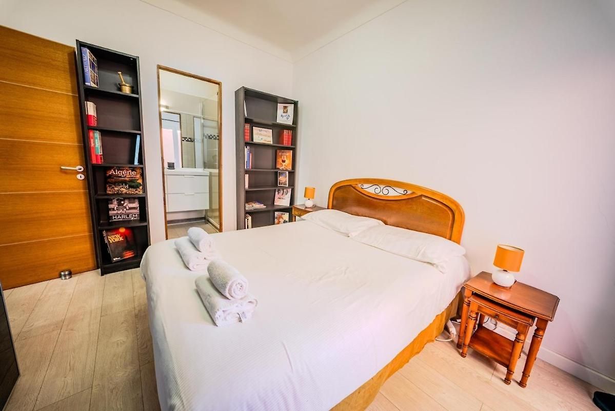 Port Lympia Lovely With Balcony & Ac * Nice