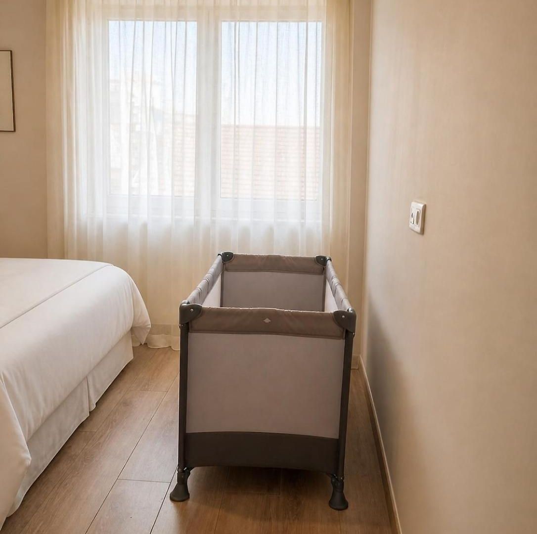Heart Of Nice, 3min, 3 Ac Units, Balcony With 4-seater Dining! *