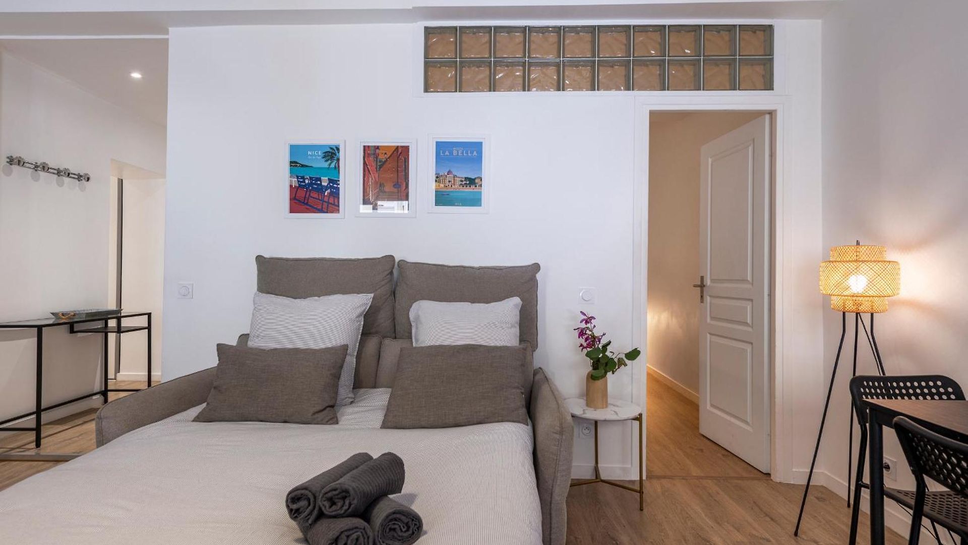 Old Town Charming Separate Bedroom - Ac