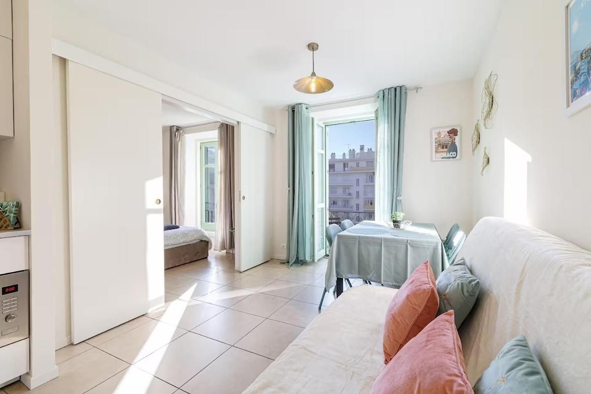 Apartment Bright With Balcony Port De *